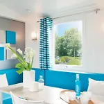 אתר קמפינג Le Ventadour Meyras