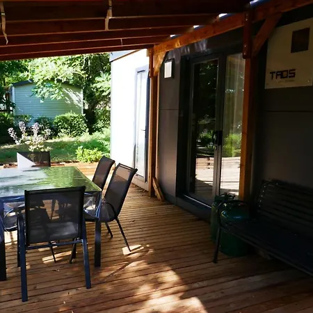 Le Ventadour Campingplatz 3*