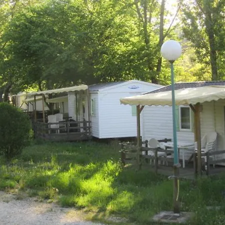 Le Ventadour Campingplatz 3*