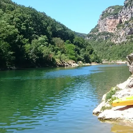 Le Ventadour 캠프장 Meyras